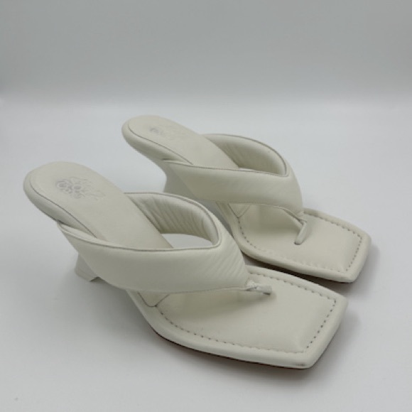 GIA BORGHINI Puffy Strap Sandal - Picture 6 of 10